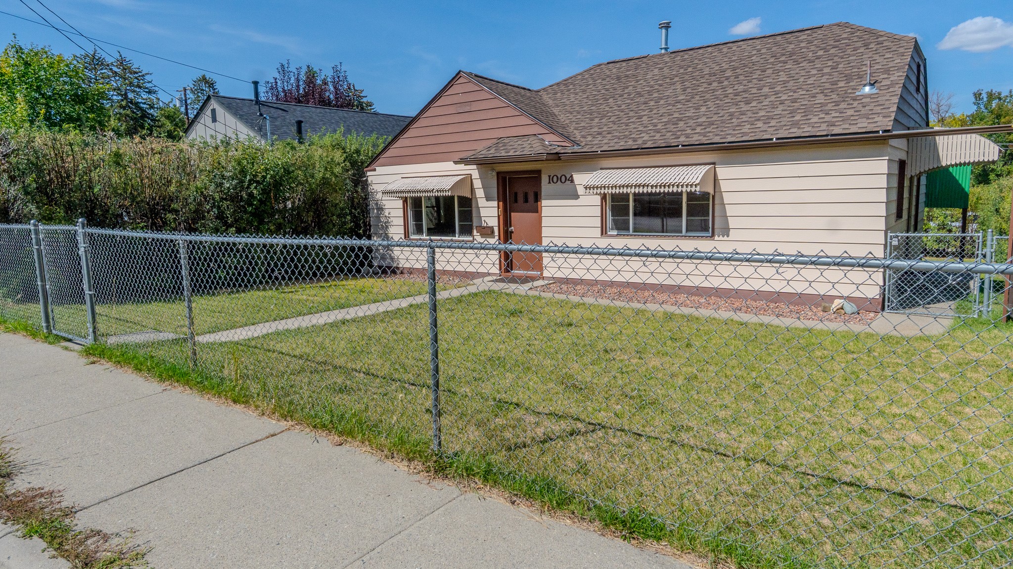 1004 12th Avenue Property Photo 3