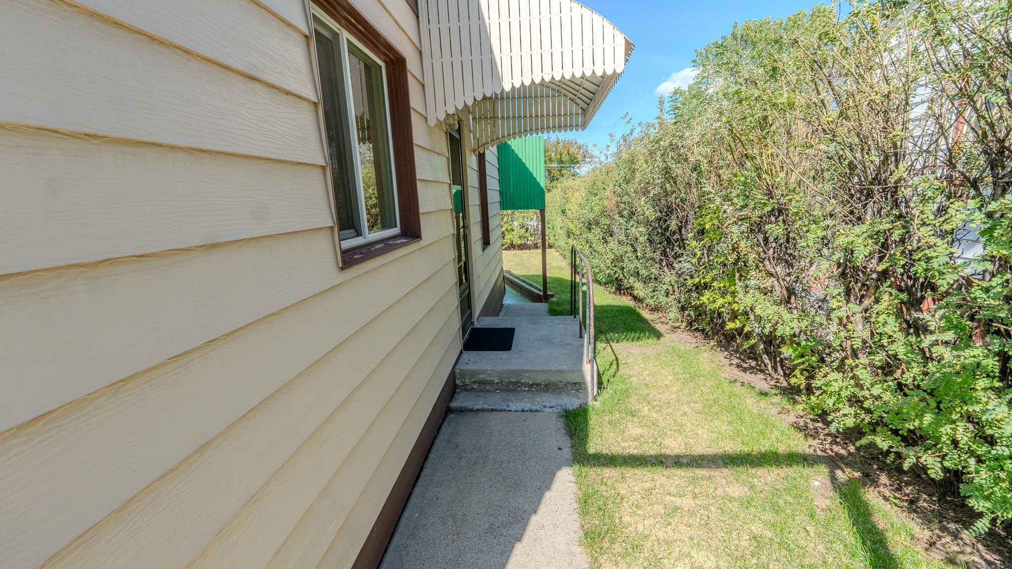 1004 12th Avenue Property Photo 4