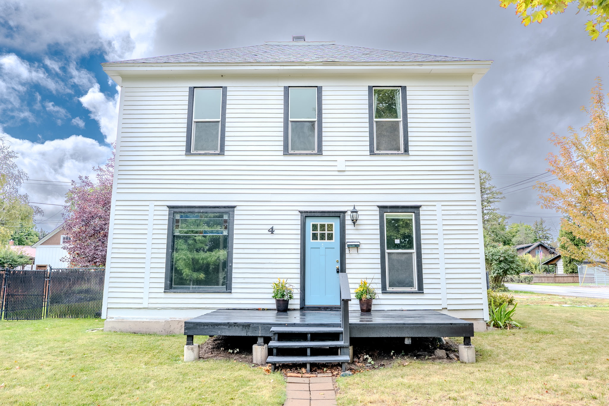 4 Woodland Avenue Property Photo 1