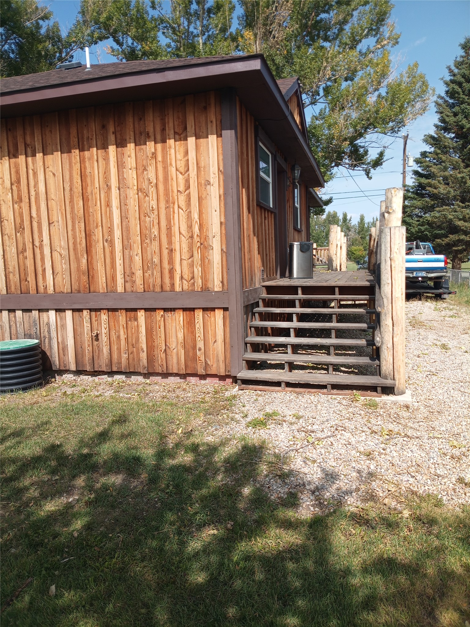 902 Rickards Street Property Photo 3