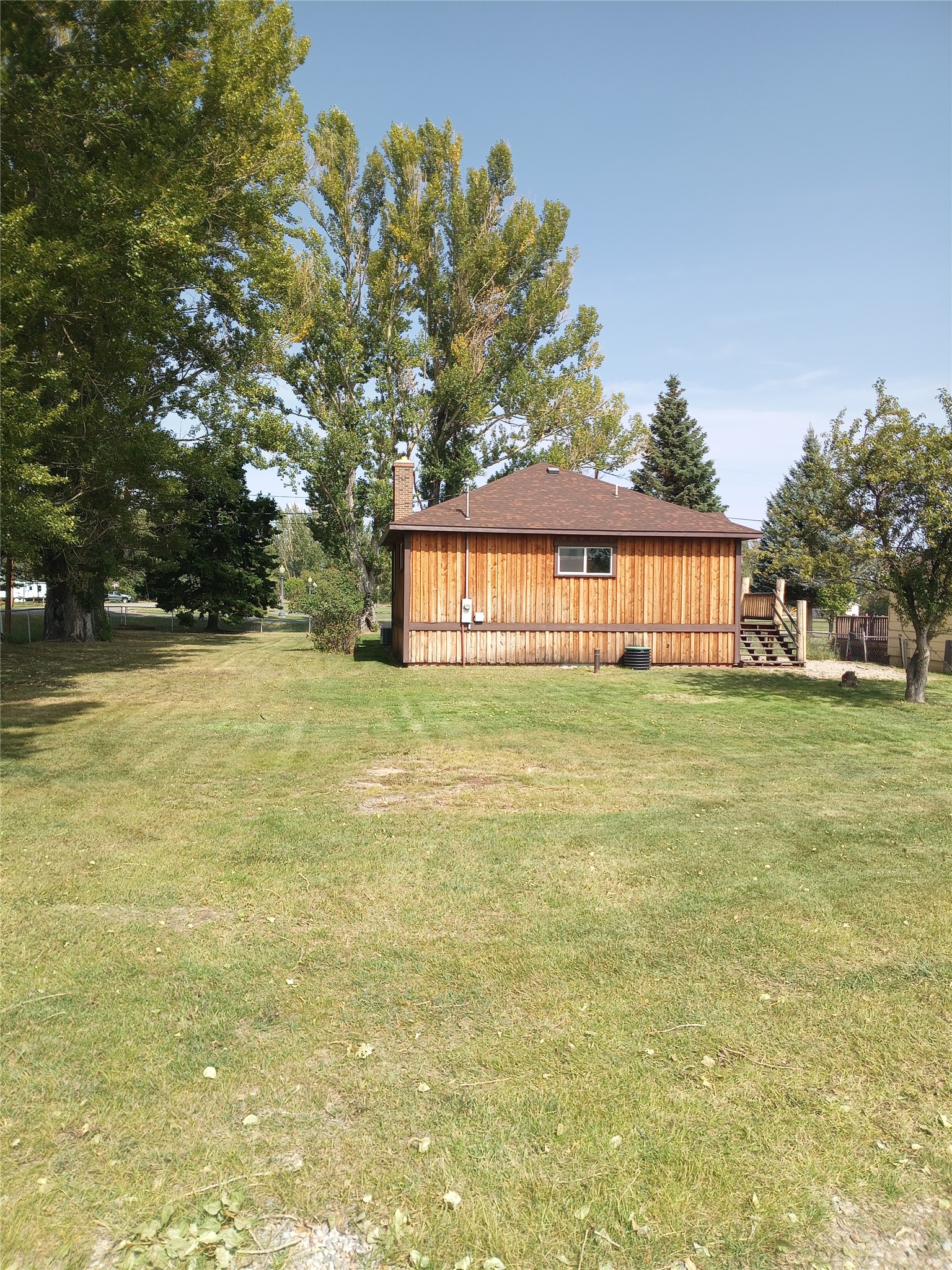 902 Rickards Street Property Photo 37
