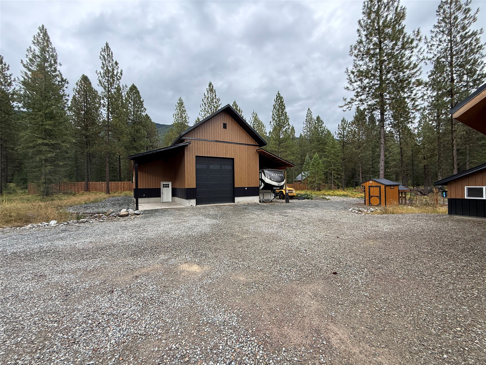 43 Shoshone Trail Property Photo 3