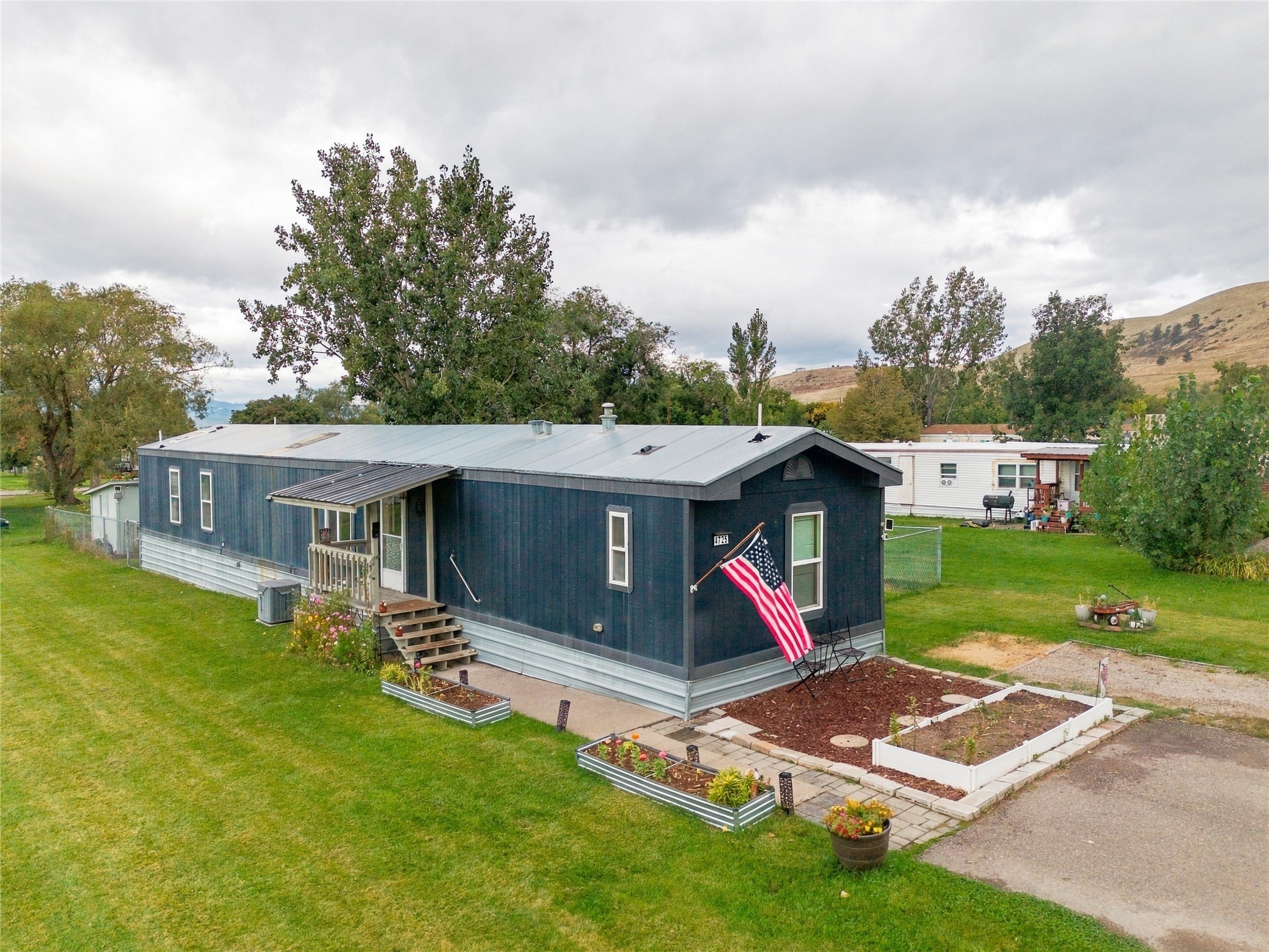 4725 Richlie Street Property Photo 1