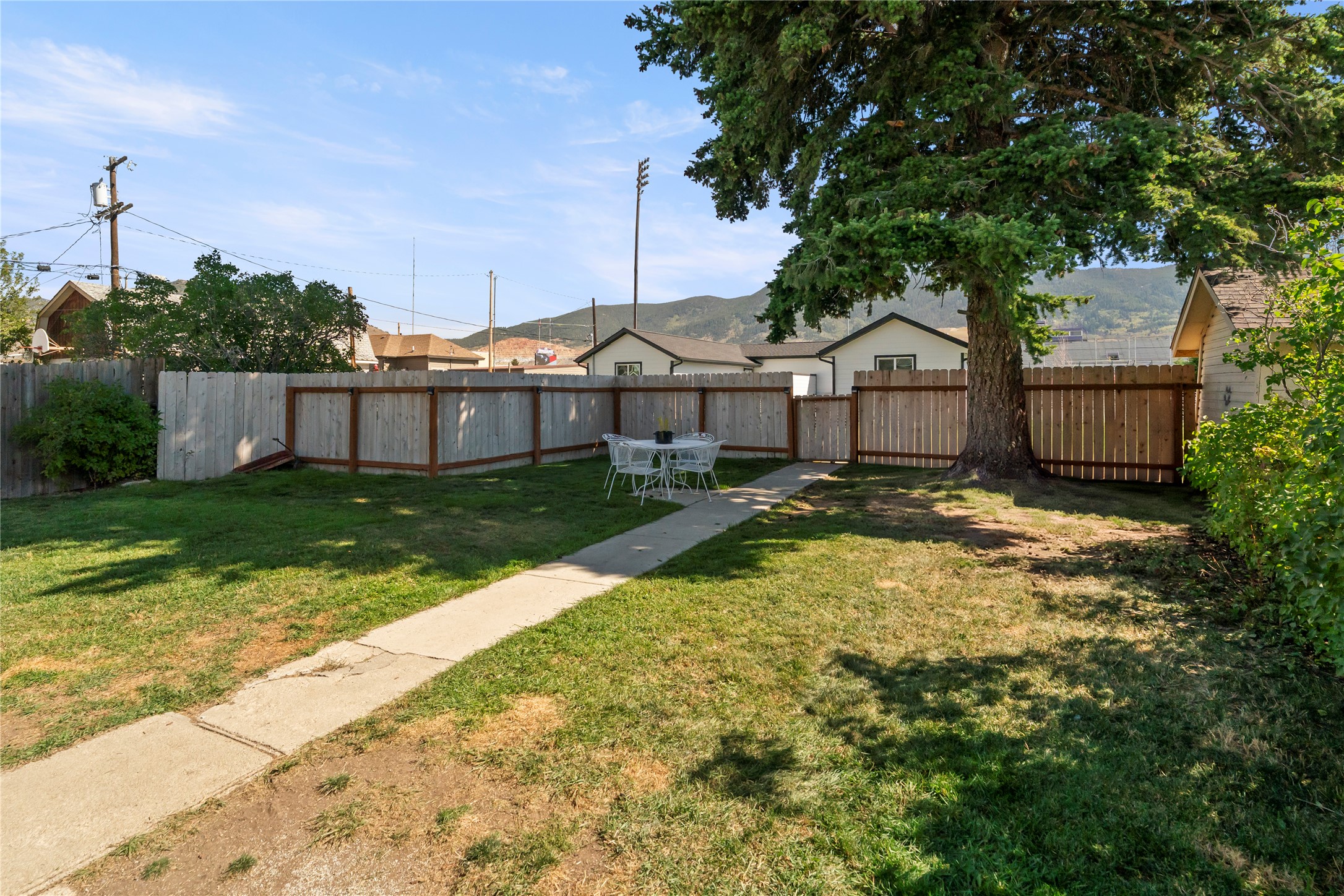 1720 Thomas Avenue Property Photo 19