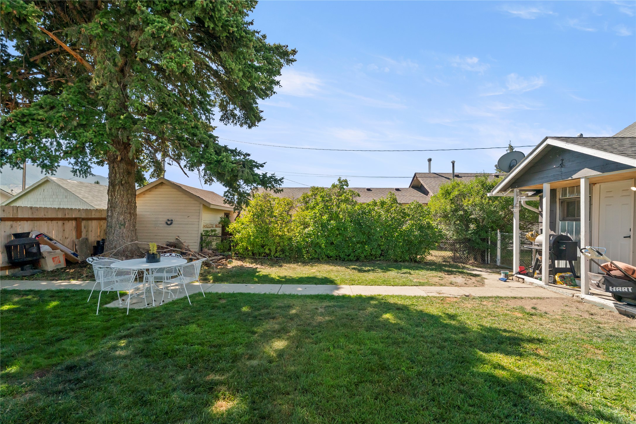 1720 Thomas Avenue Property Photo 22