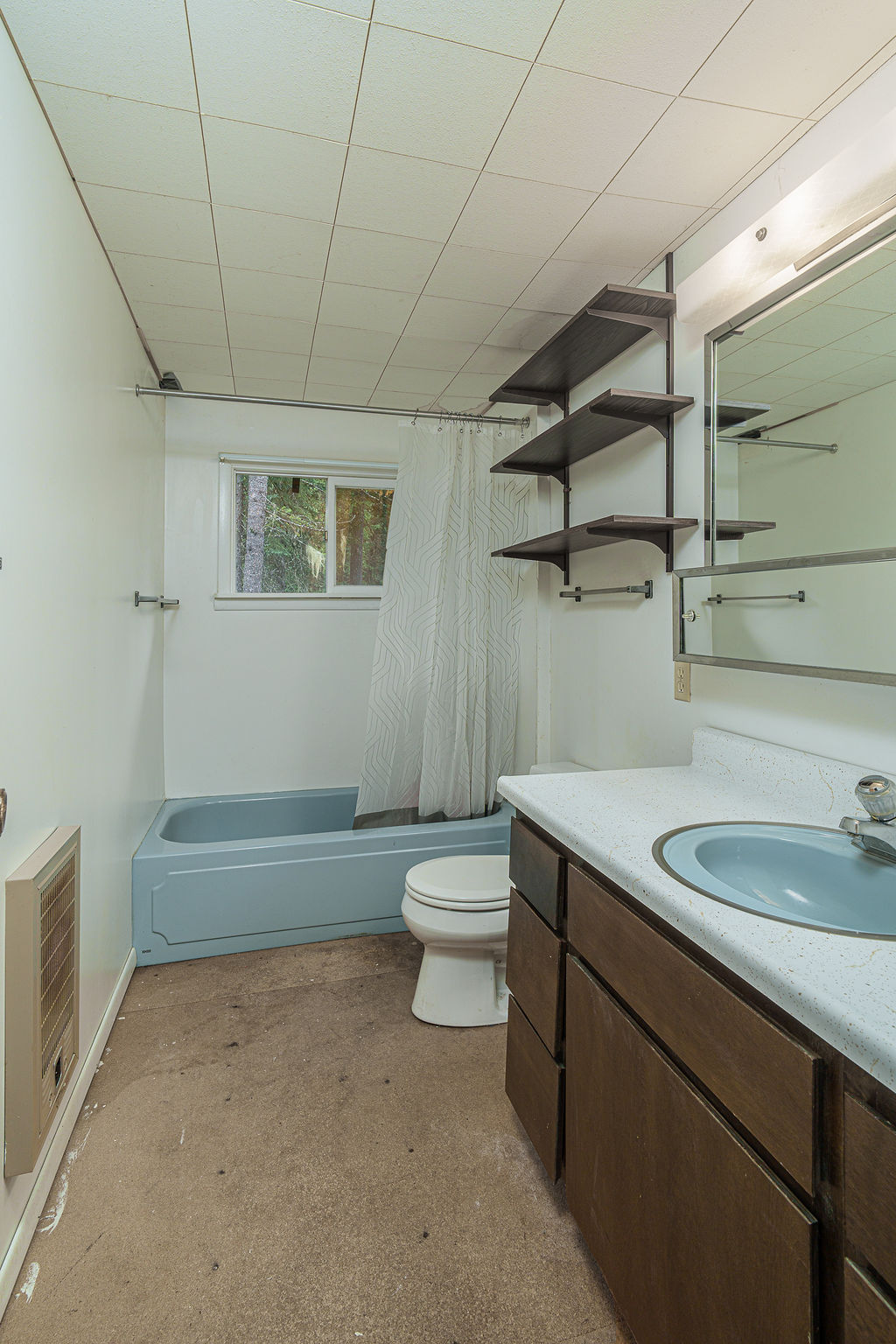 28 1st Avenue E Property Photo 6