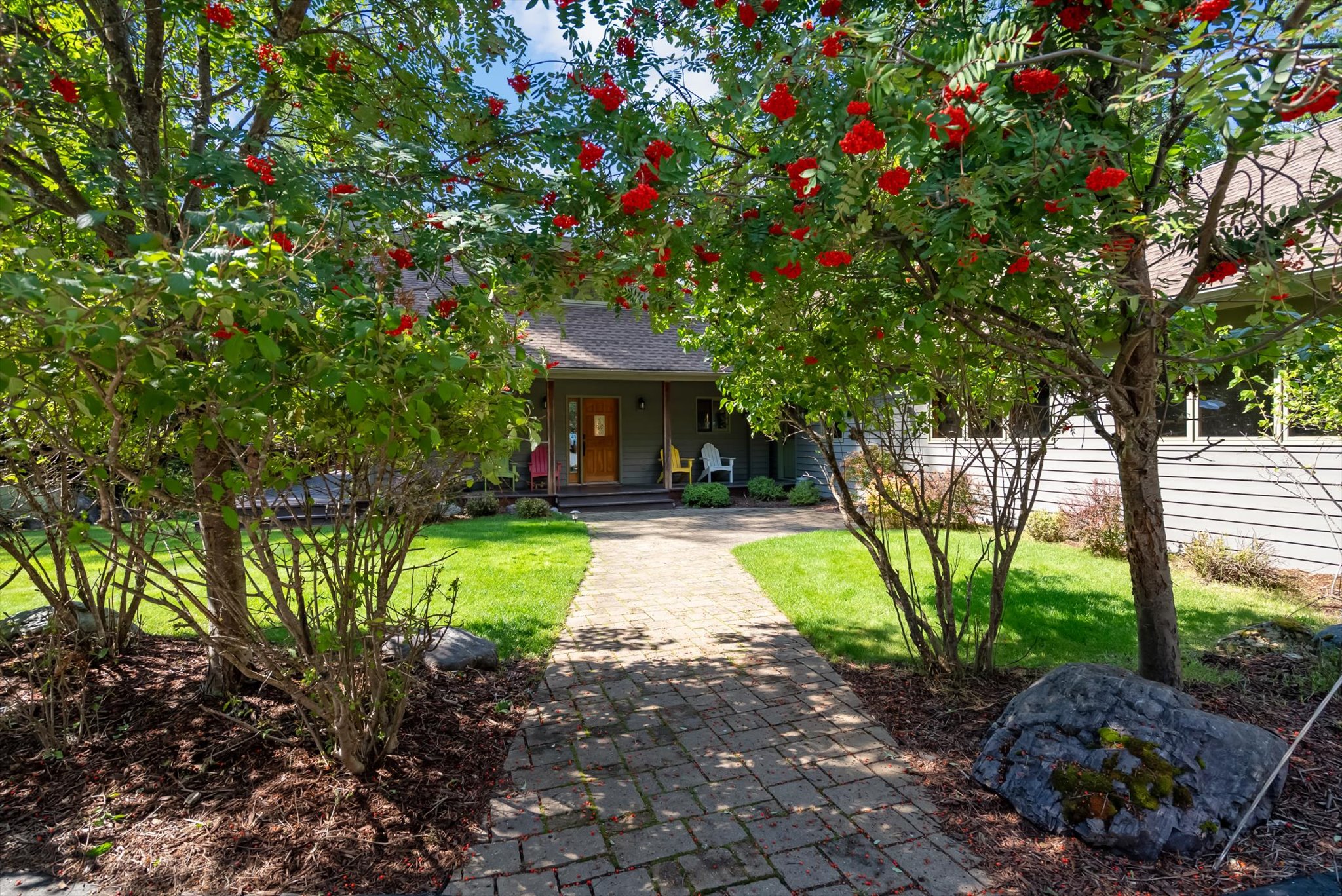2405 E Lakeshore Drive Property Photo 5