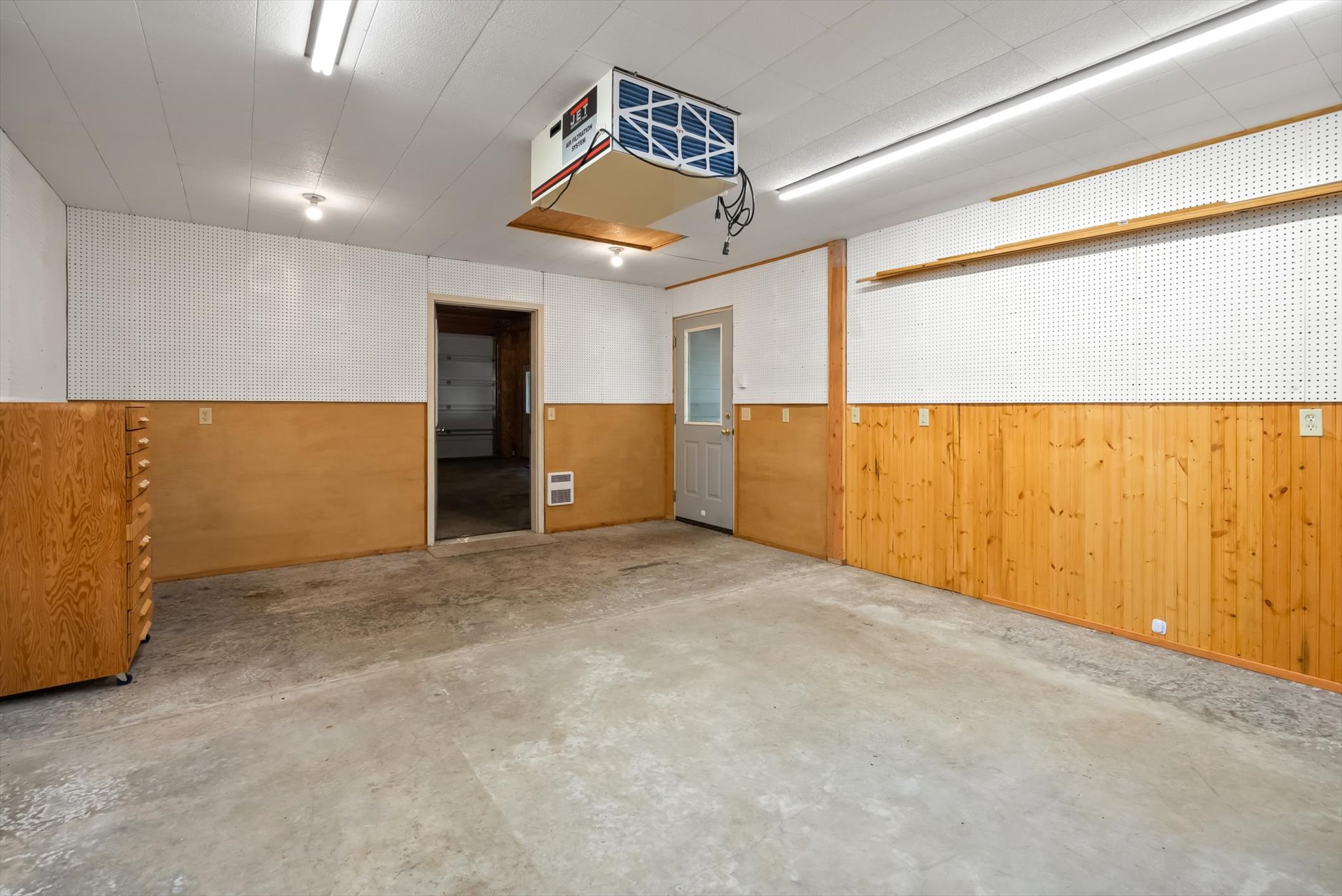 2405 E Lakeshore Drive Property Photo 55