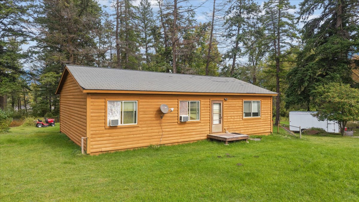500 River Road Property Photo 2