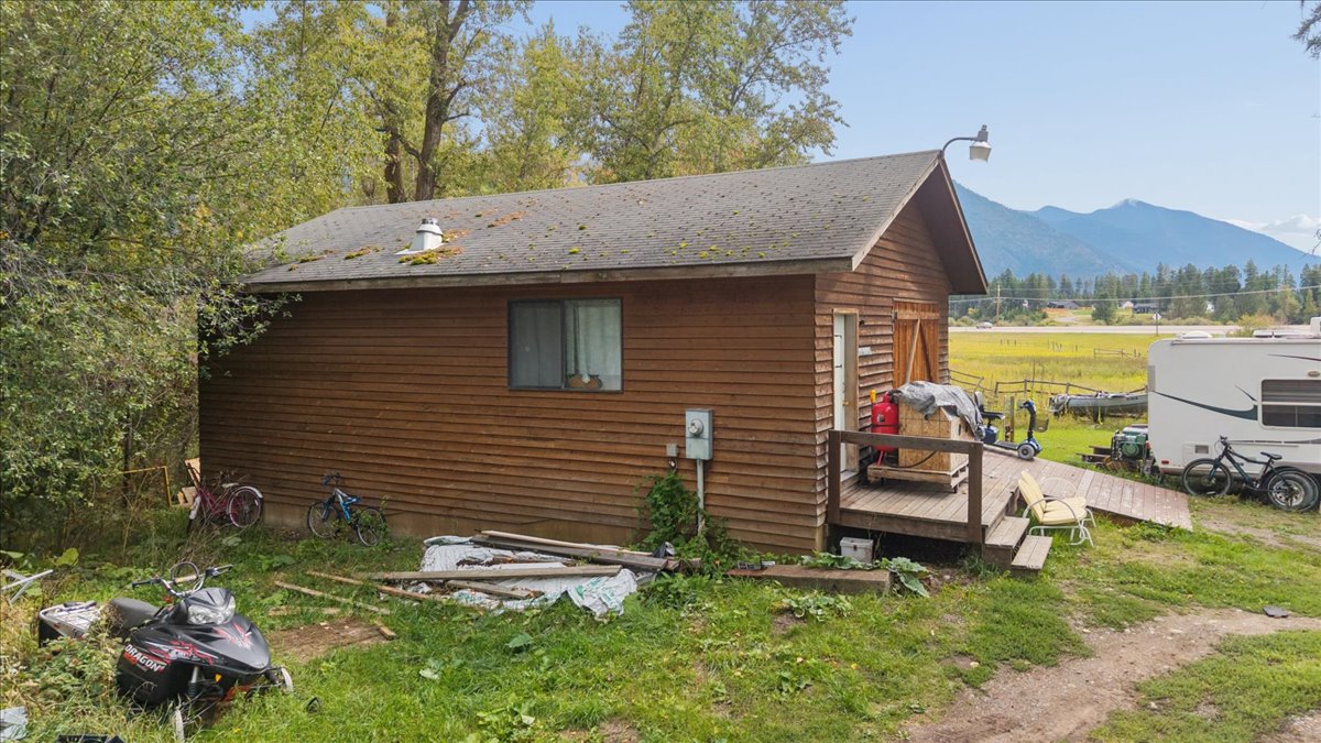 500 River Road Property Photo 5