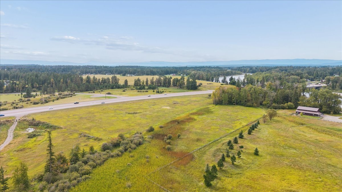 500 River Road Property Photo 8