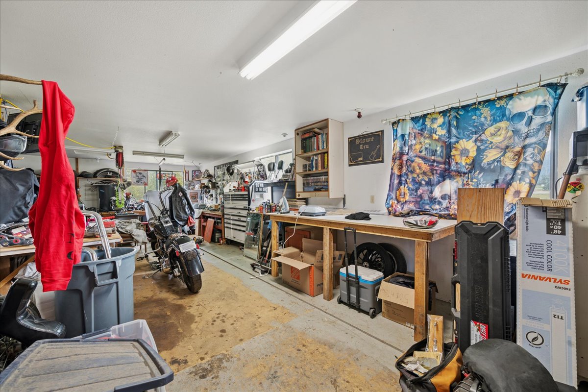 500 River Road Property Photo 24