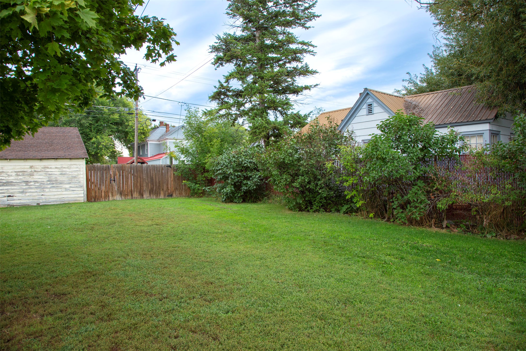 811 6th Avenue W Property Photo 20