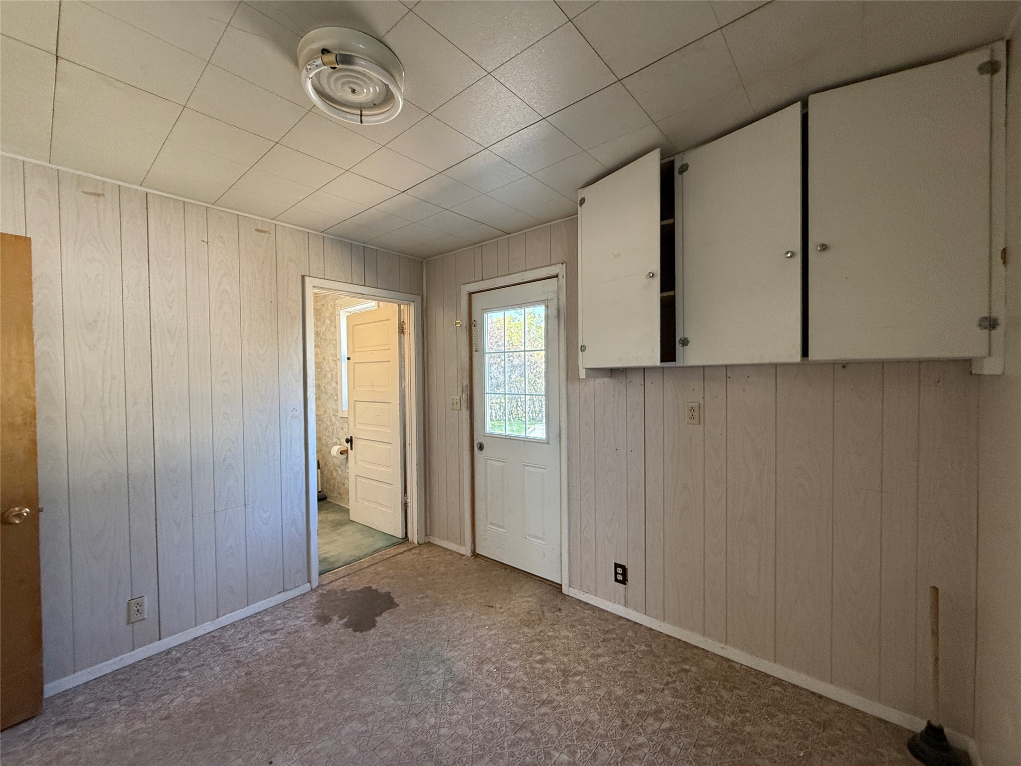 554 E Broadway Street Property Photo 20