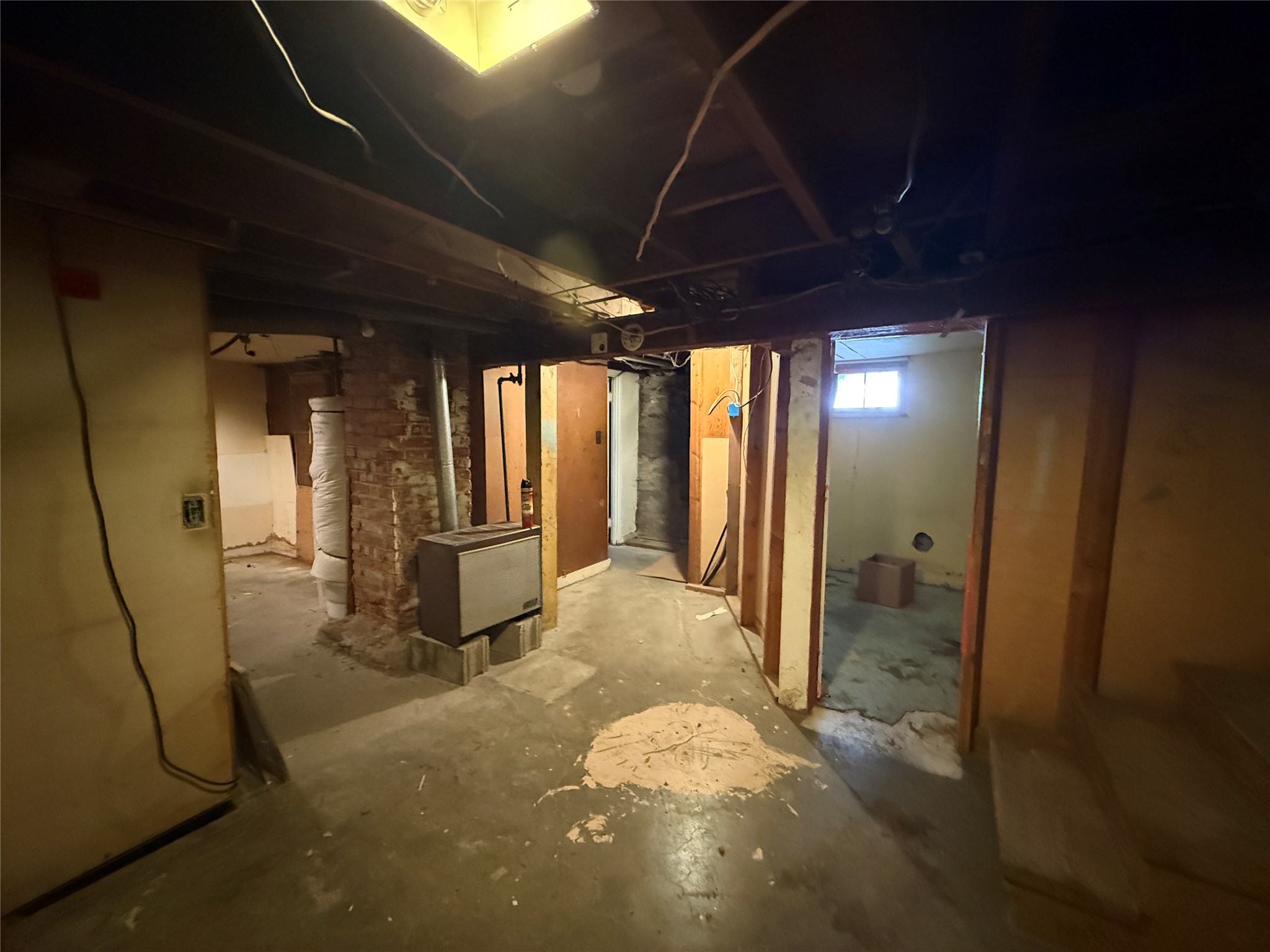 554 E Broadway Street Property Photo 26