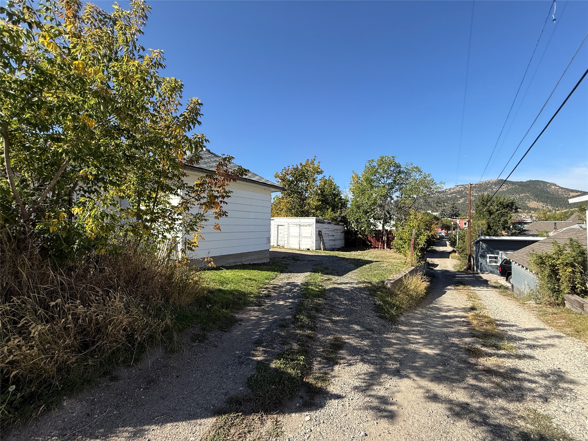 554 E Broadway Street Property Photo 31
