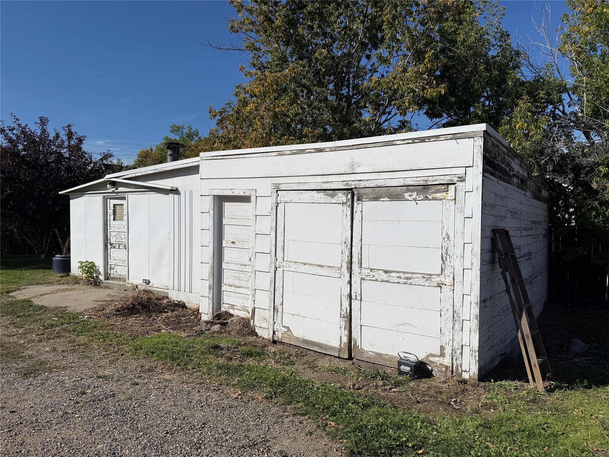 554 E Broadway Street Property Photo 34