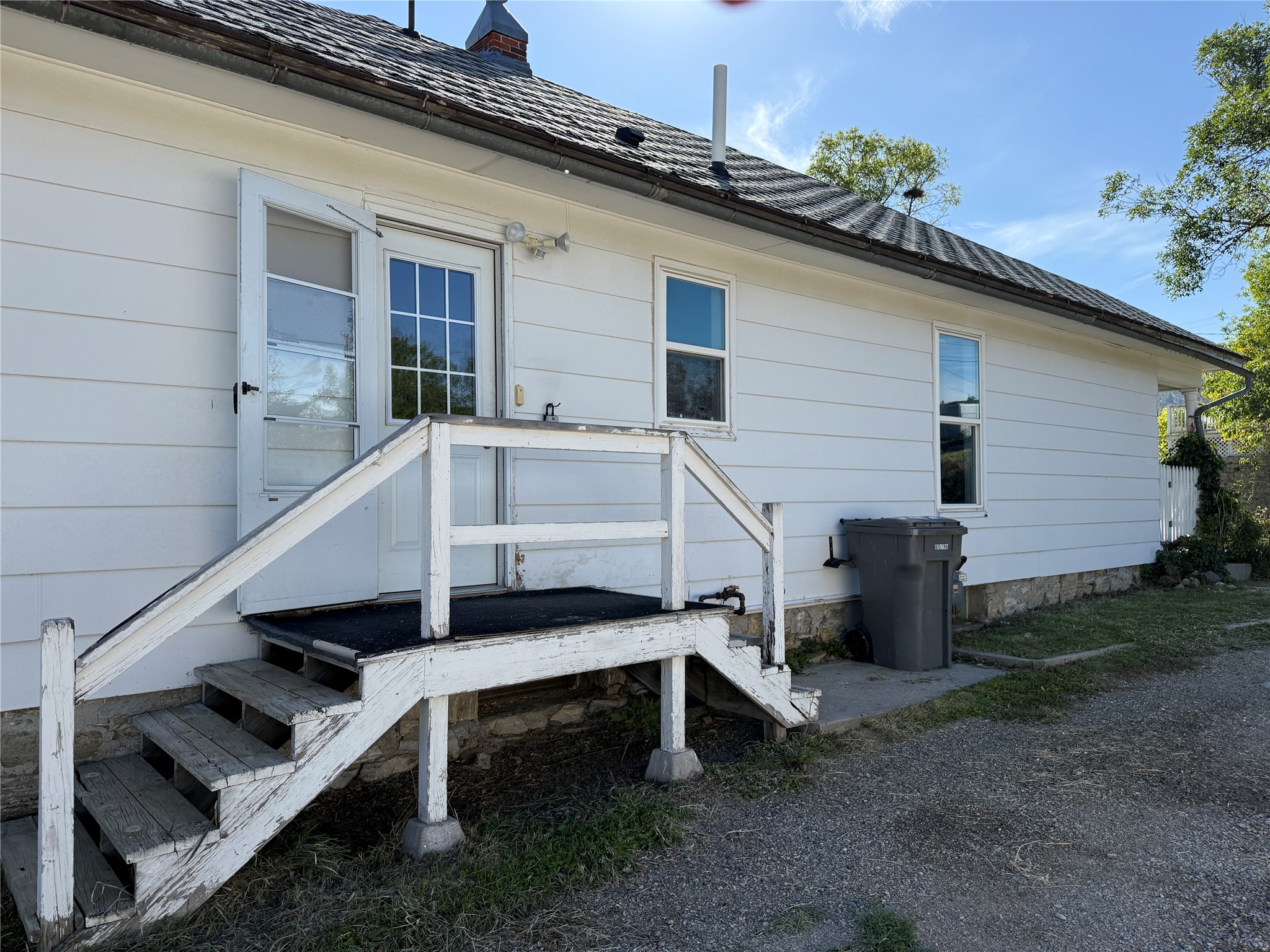 554 E Broadway Street Property Photo 35