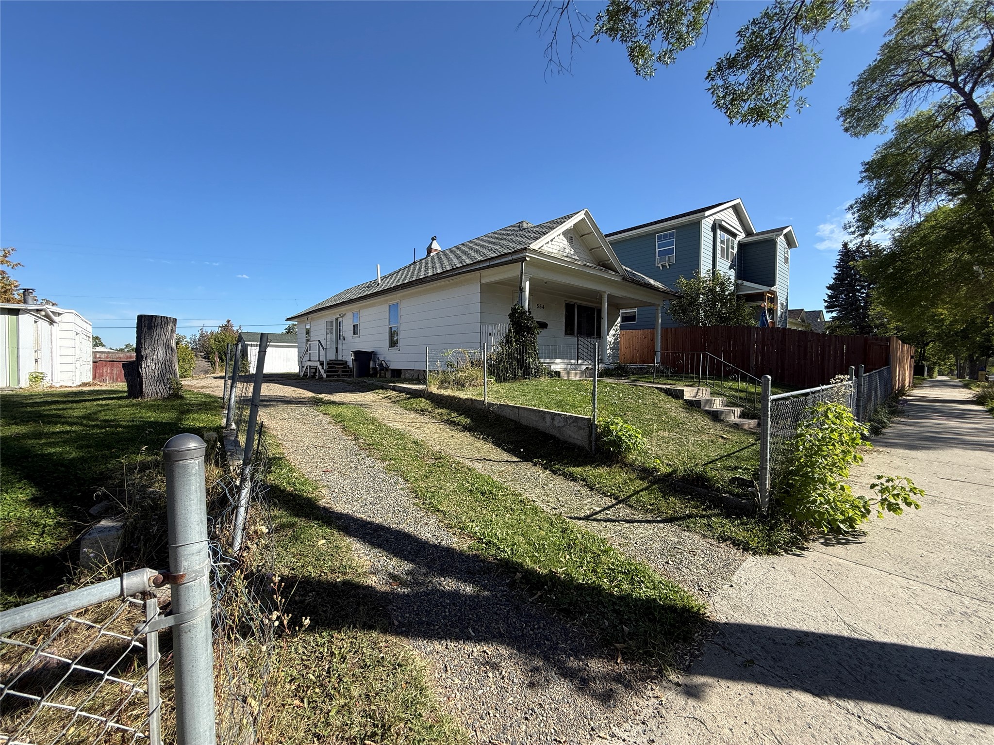 554 E Broadway Street Property Photo 38
