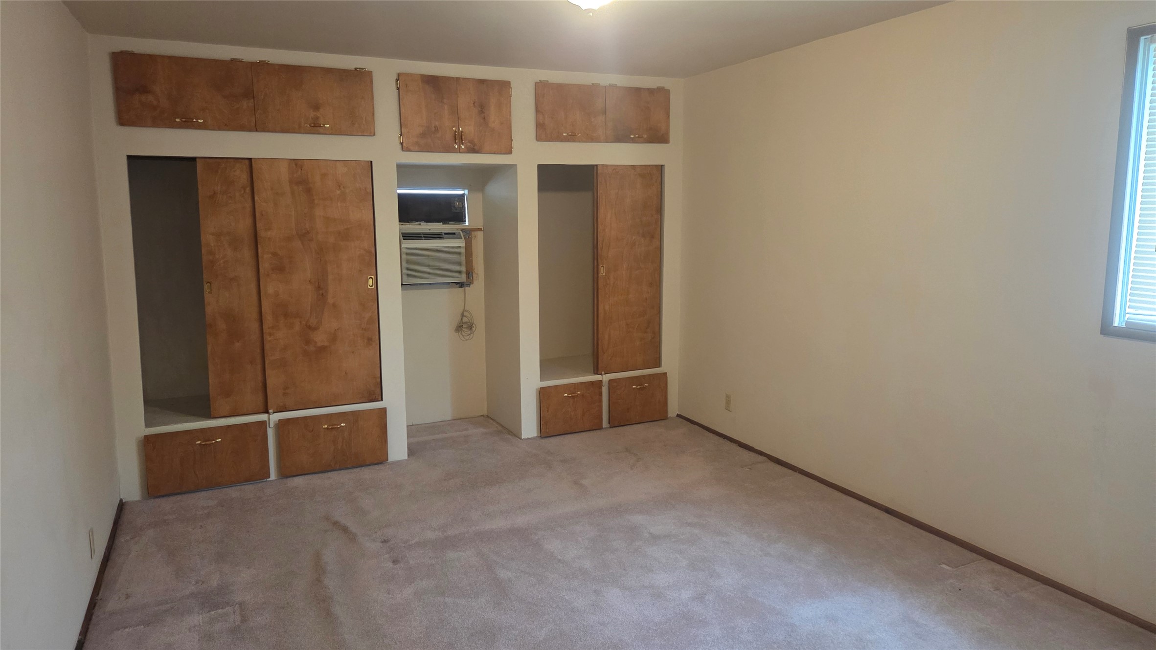 36 Willow Drive Property Photo 10