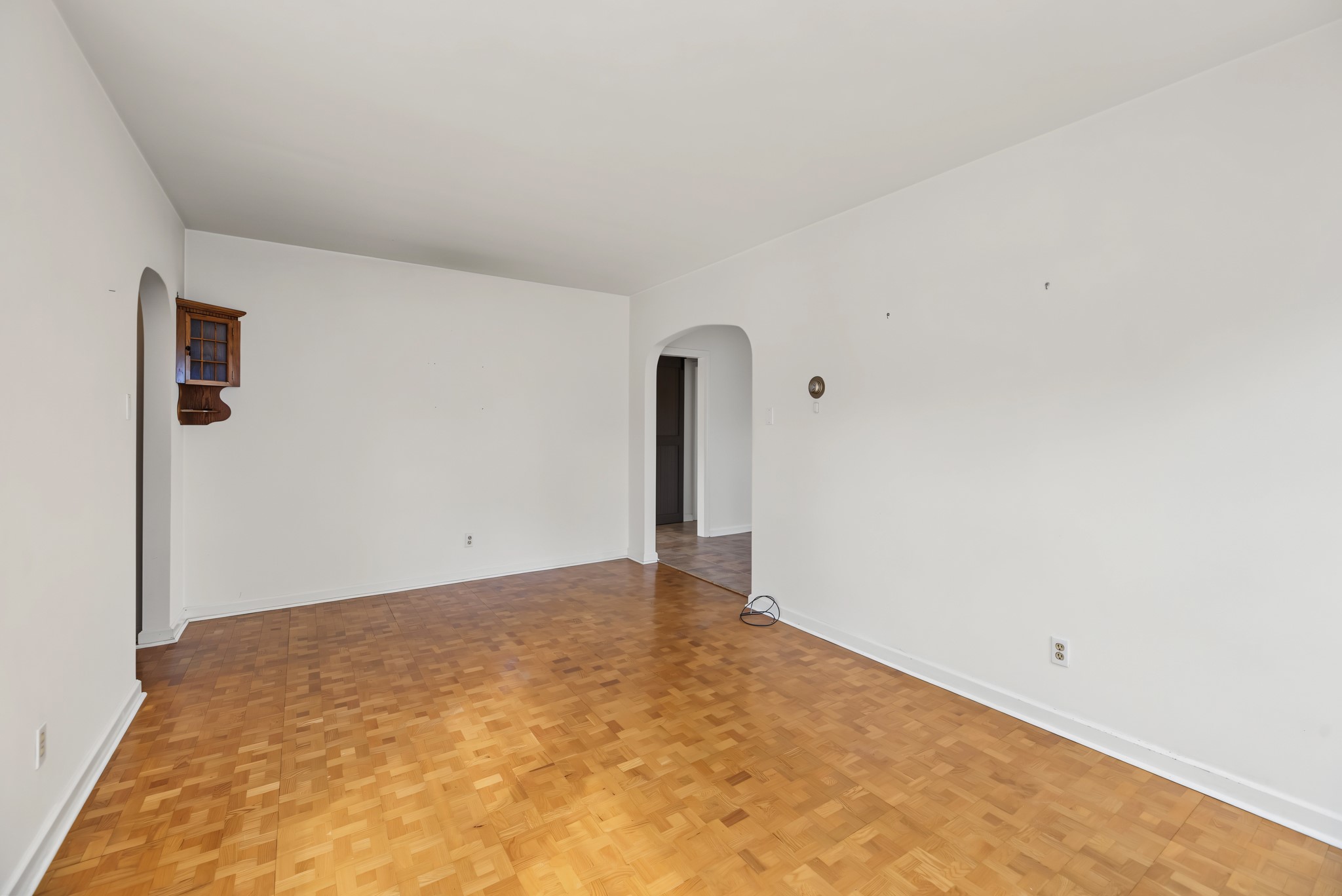 1120 E 6th Avenue Property Photo 5