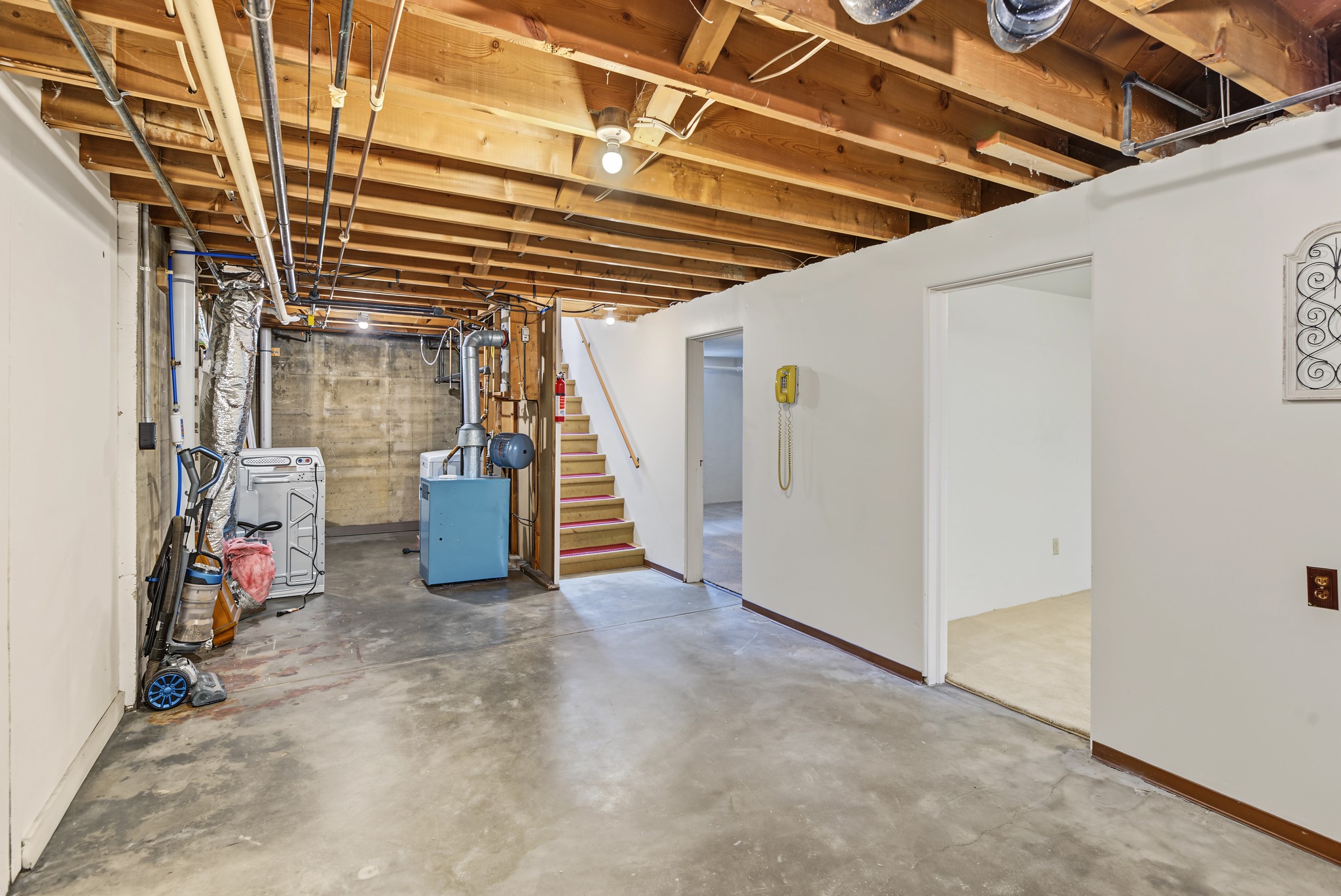 1120 E 6th Avenue Property Photo 18