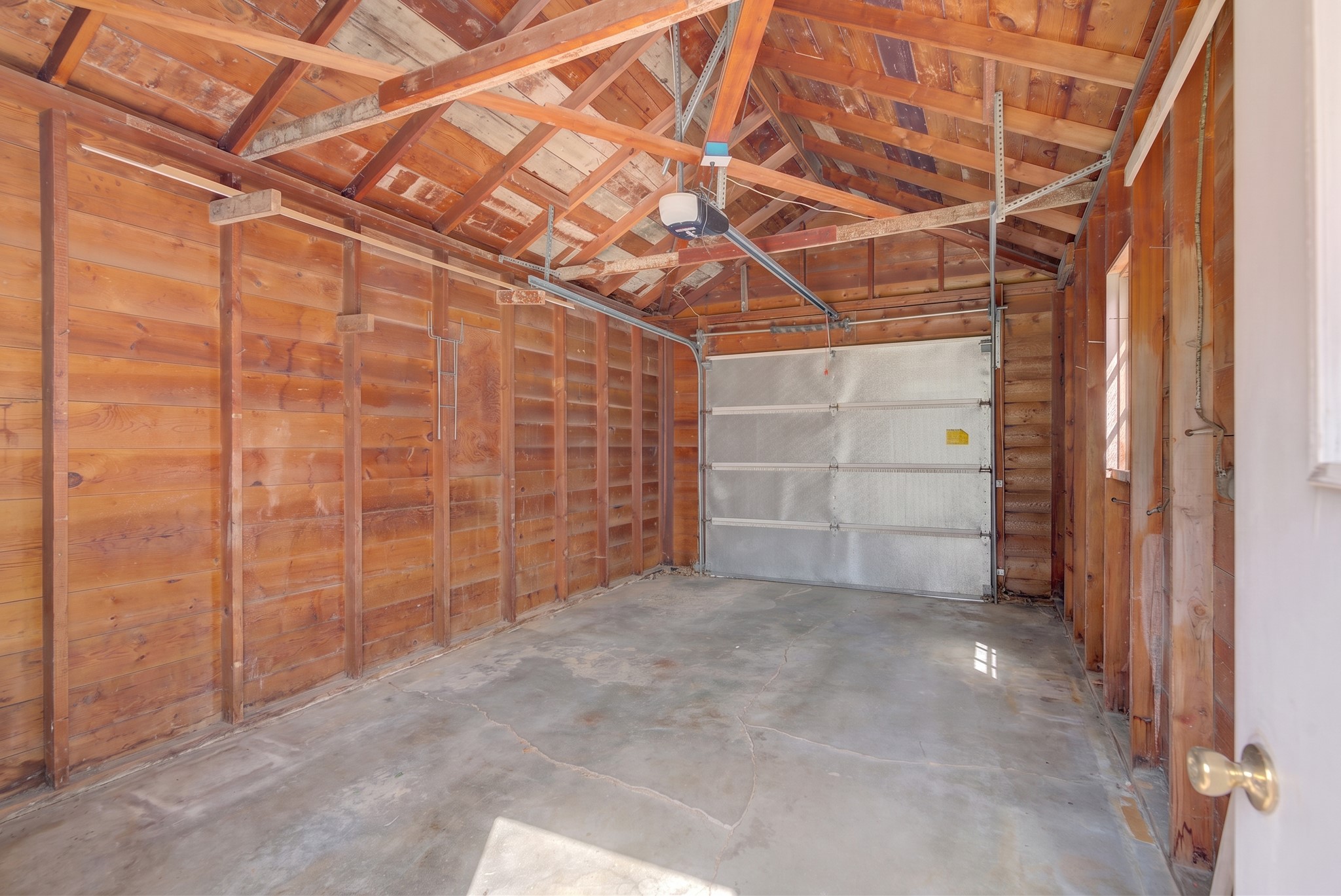 1120 E 6th Avenue Property Photo 30
