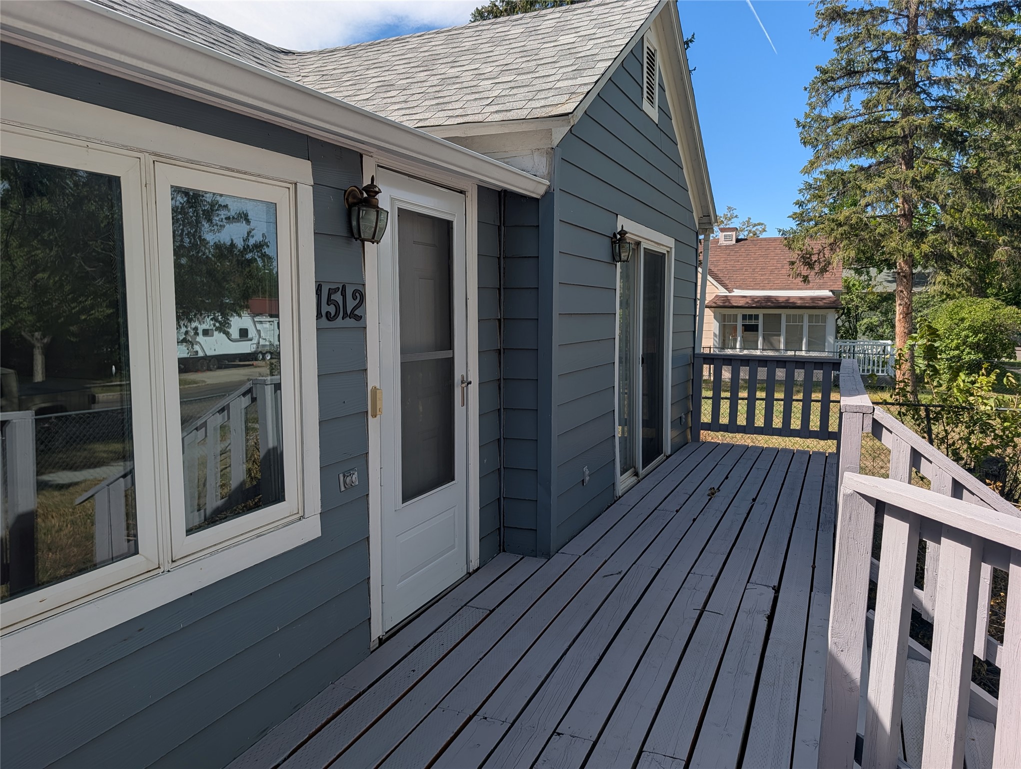 1512 6th Avenue N Property Photo 3