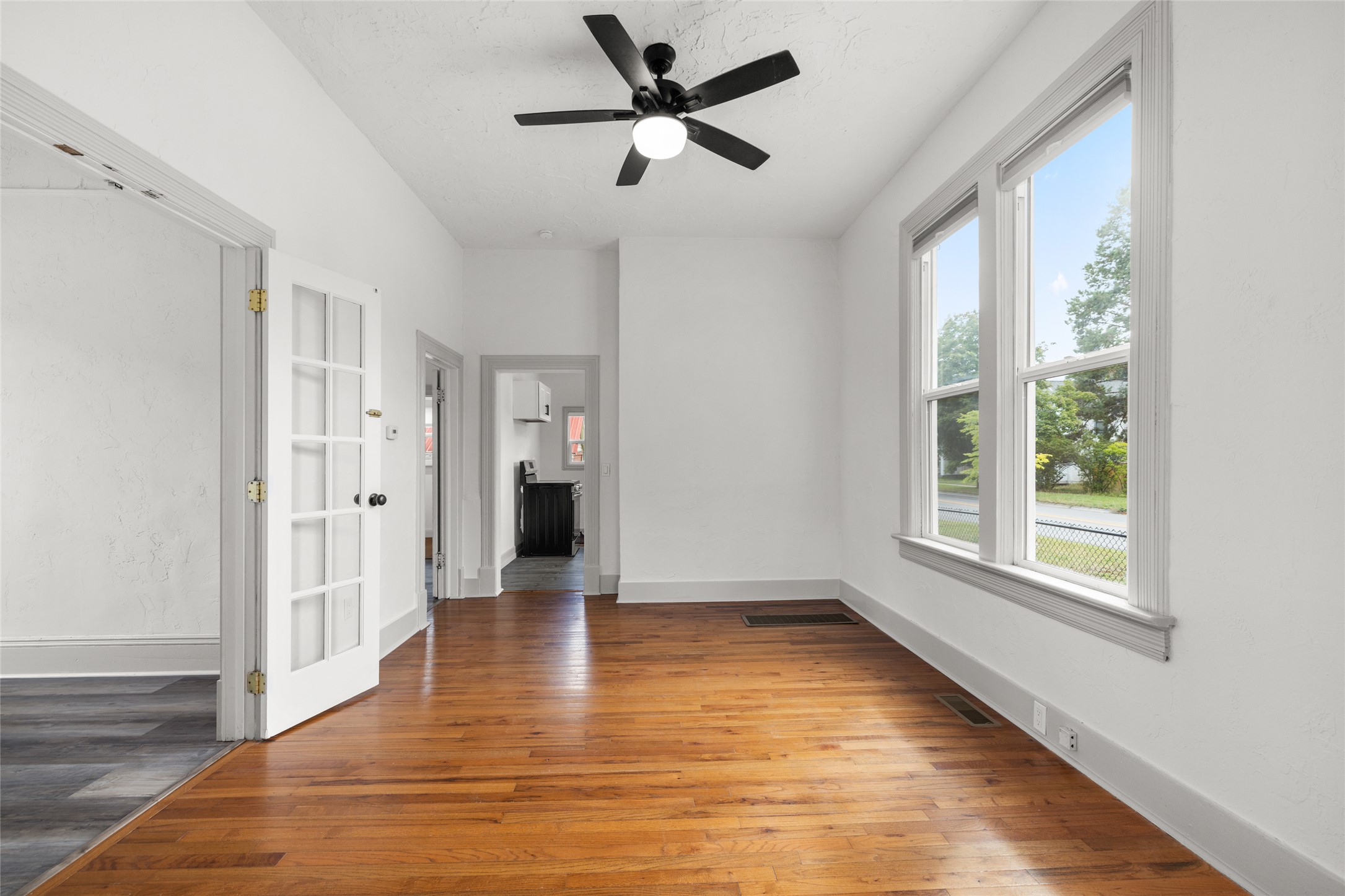 303 5th Avenue W Property Photo 13