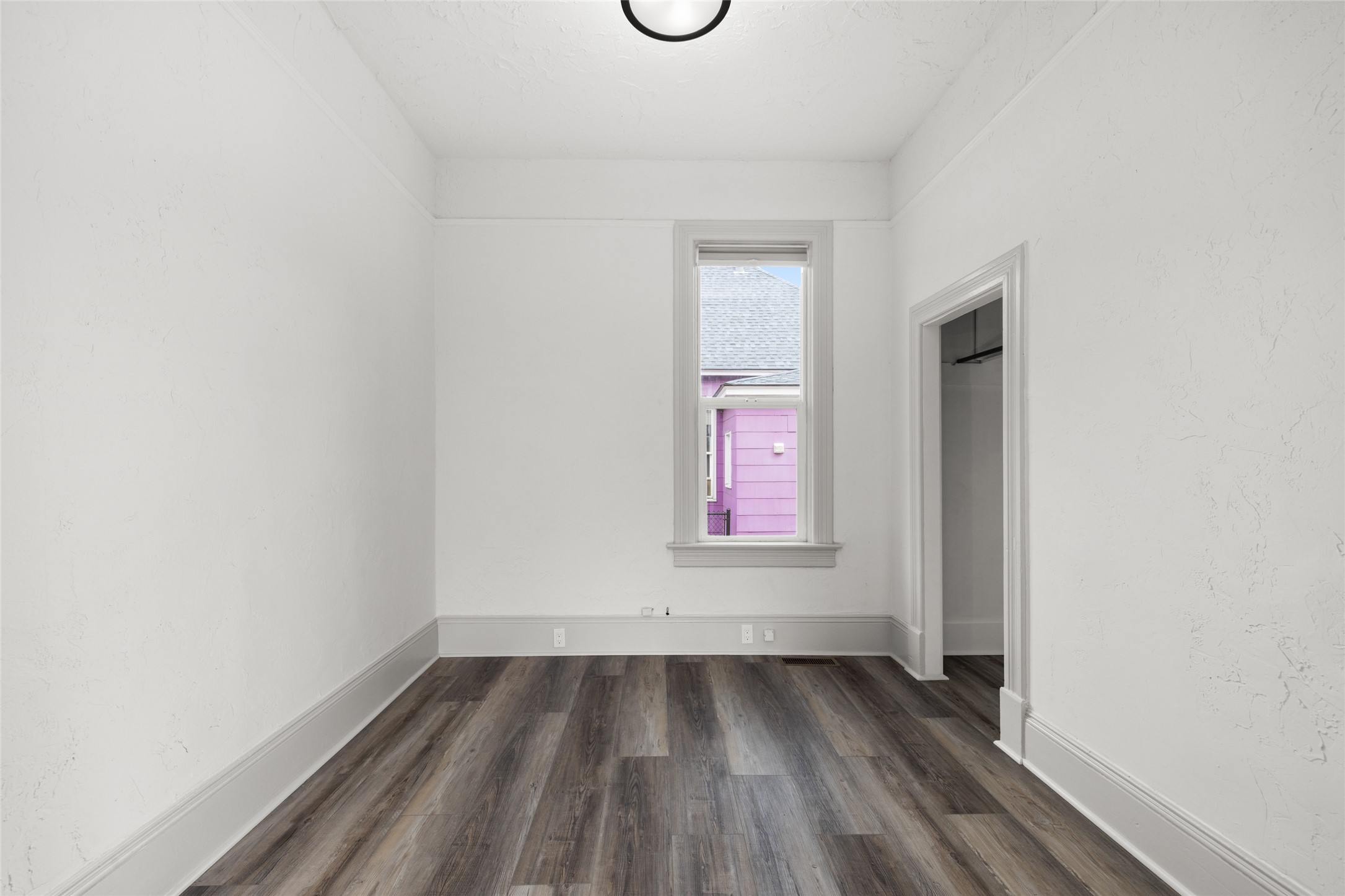 303 5th Avenue W Property Photo 14