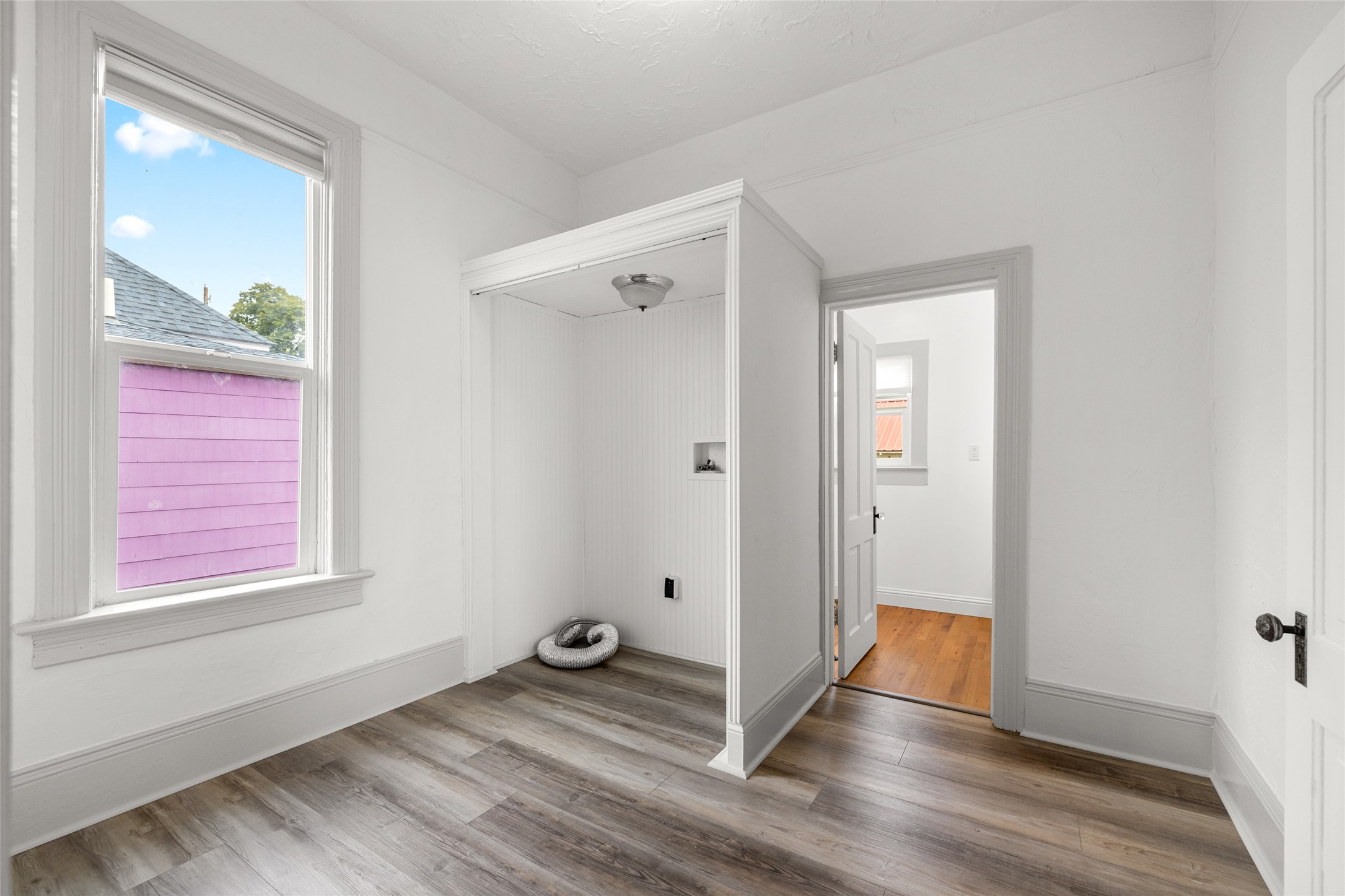 303 5th Avenue W Property Photo 16