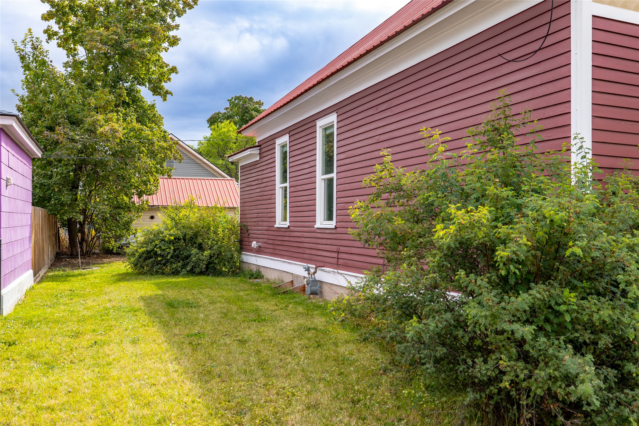 303 5th Avenue W Property Photo 30