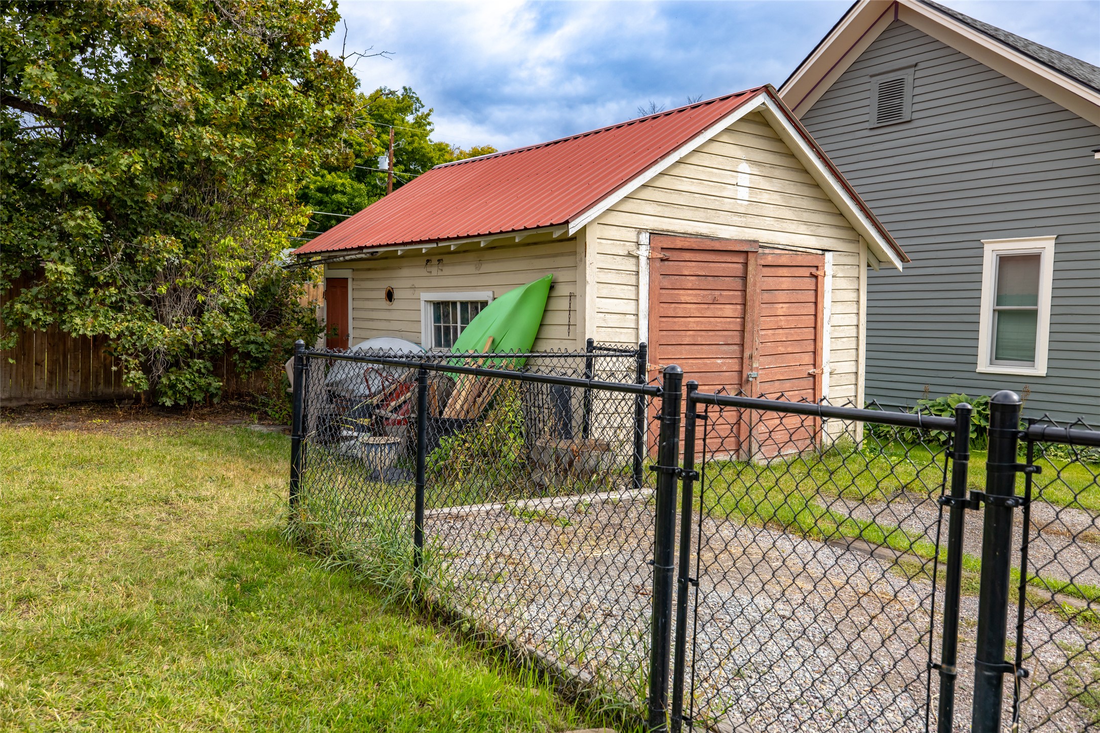 303 5th Avenue W Property Photo 31
