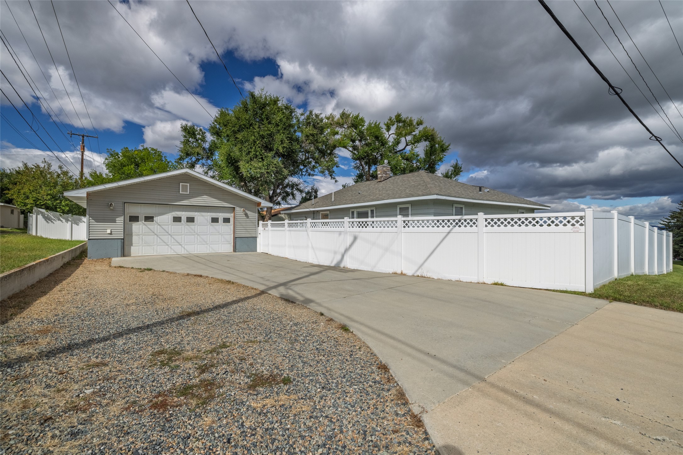 1439 E Broadway Street Property Photo 40
