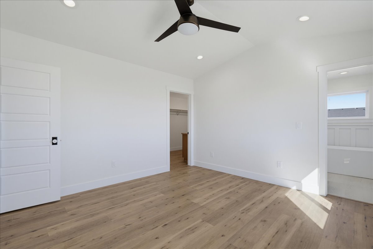 105 Leo Lane Property Photo 24