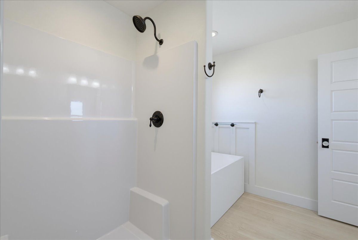 105 Leo Lane Property Photo 27