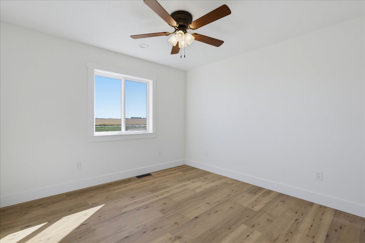 105 Leo Lane Property Photo 30
