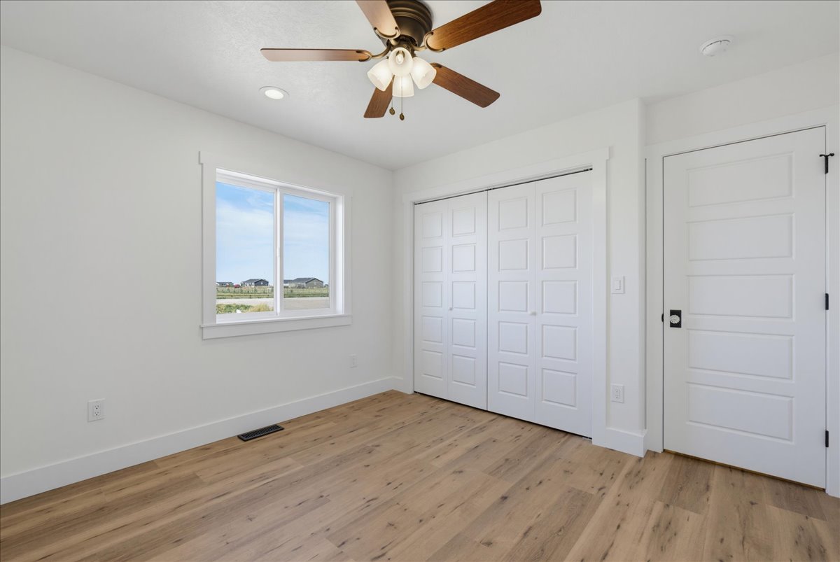 105 Leo Lane Property Photo 32