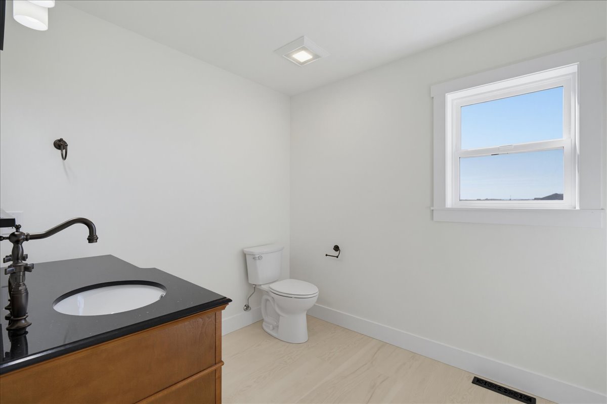 105 Leo Lane Property Photo 35