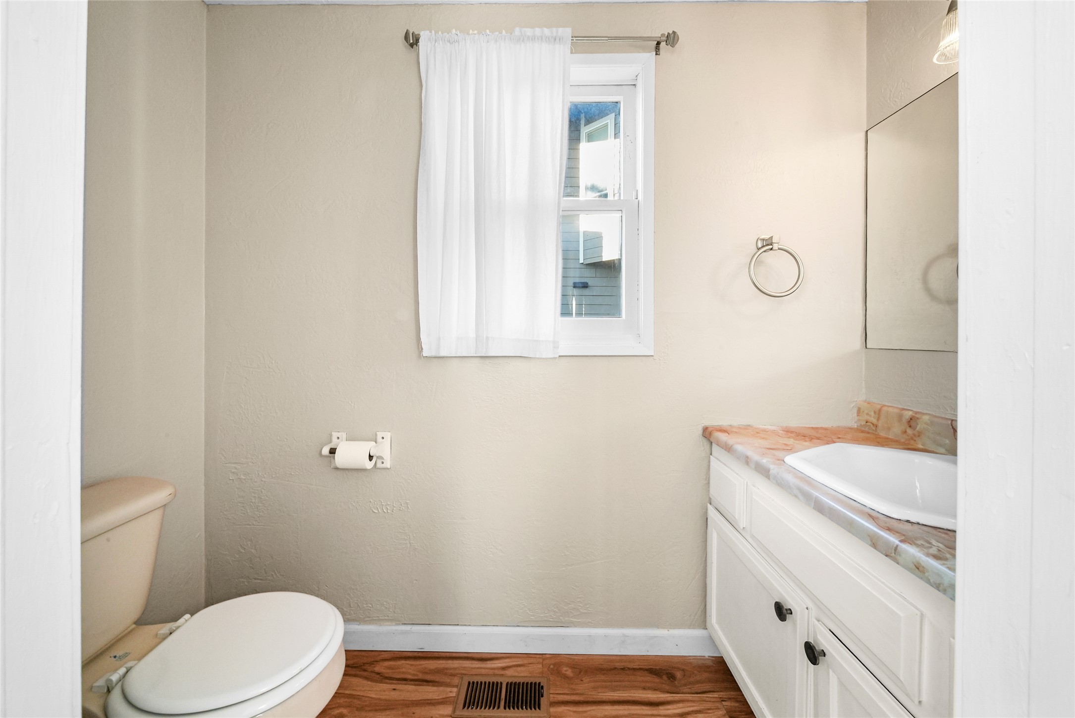 112 5th Avenue W Property Photo 12