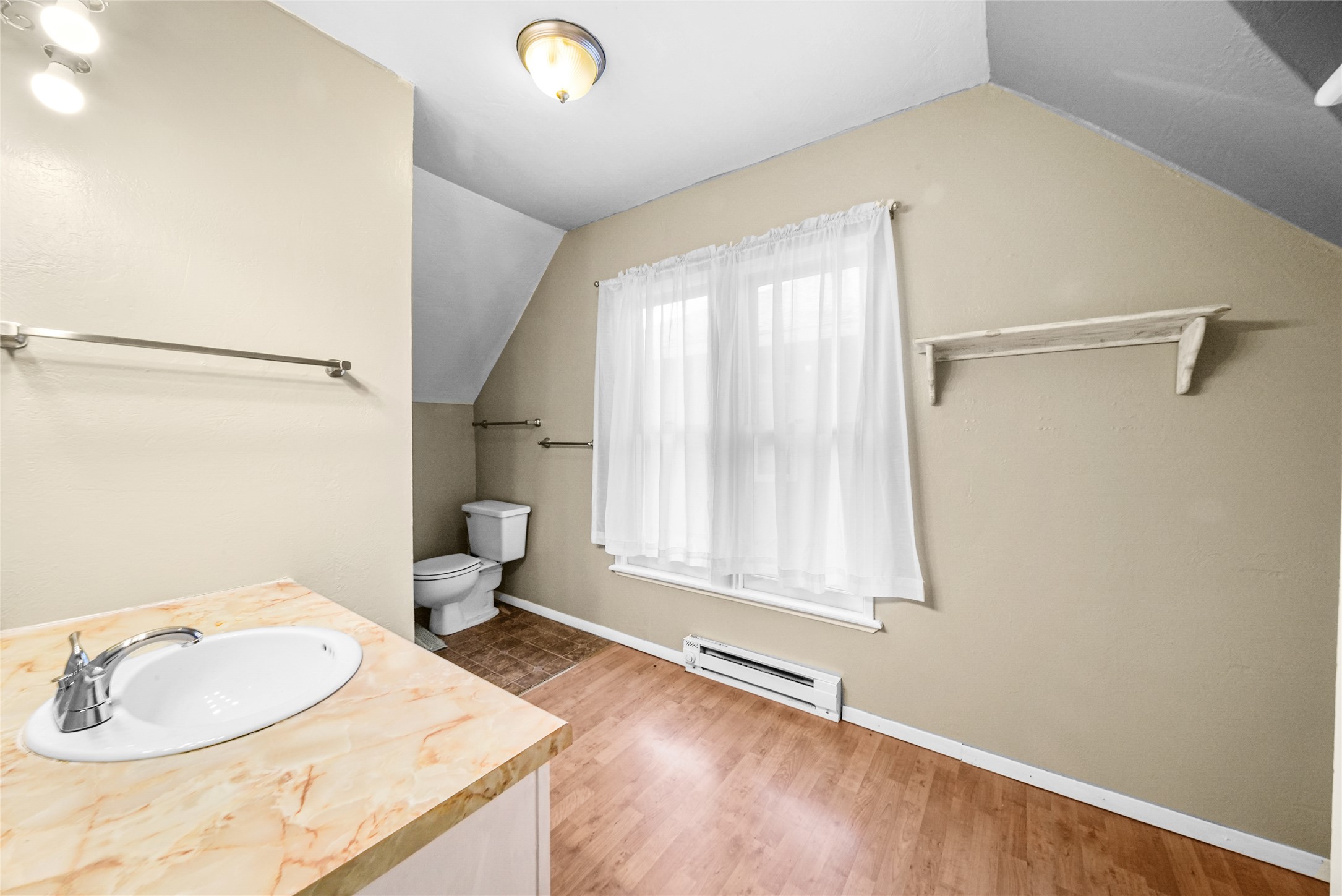 112 5th Avenue W Property Photo 17