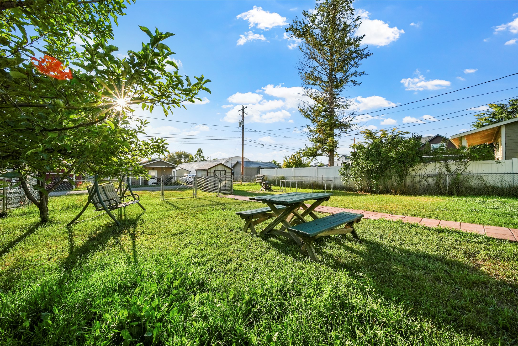 112 5th Avenue W Property Photo 27