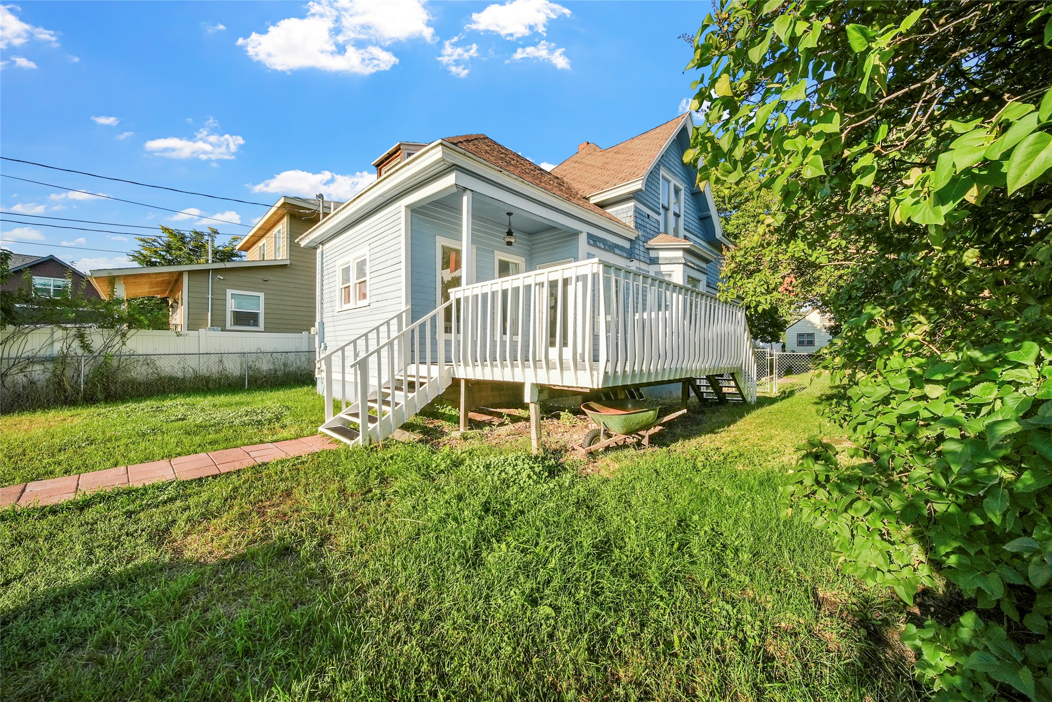 112 5th Avenue W Property Photo 28