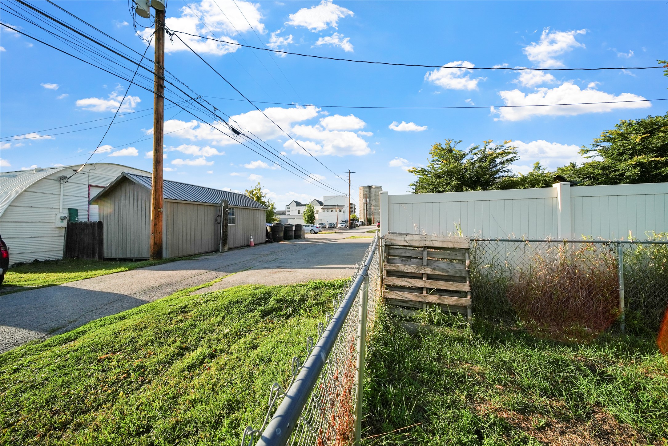 112 5th Avenue W Property Photo 30