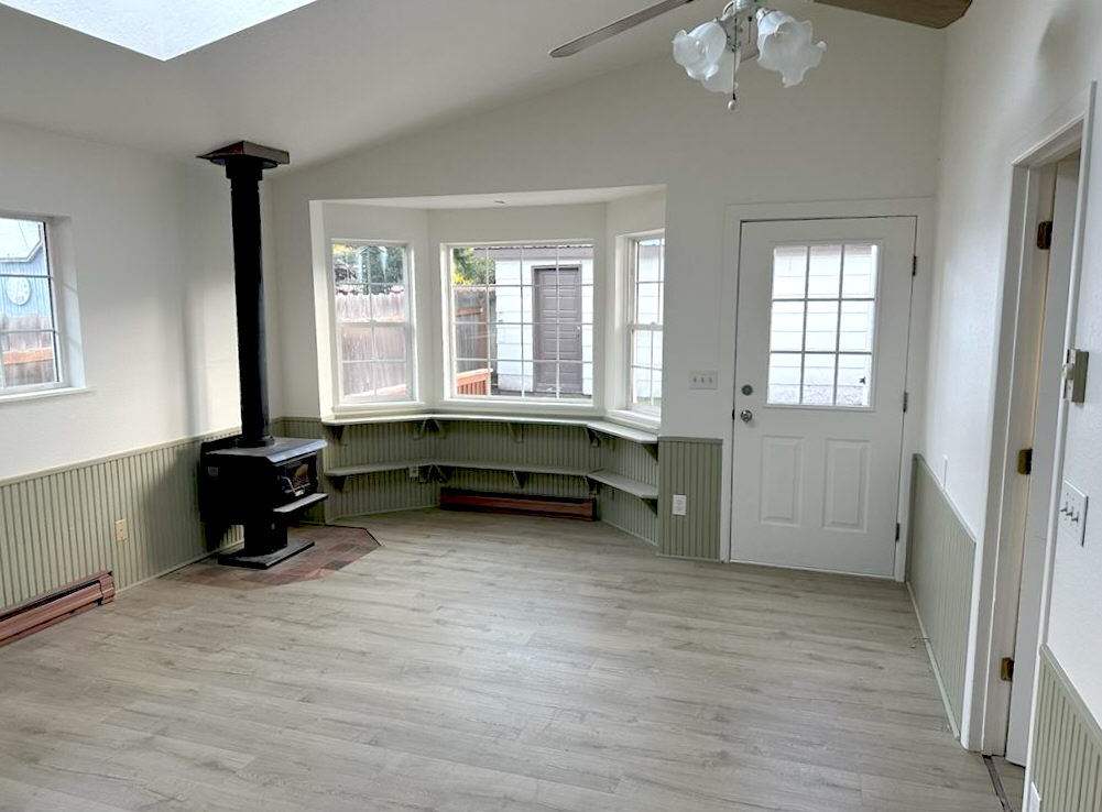602 3rd Avenue E Property Photo 11