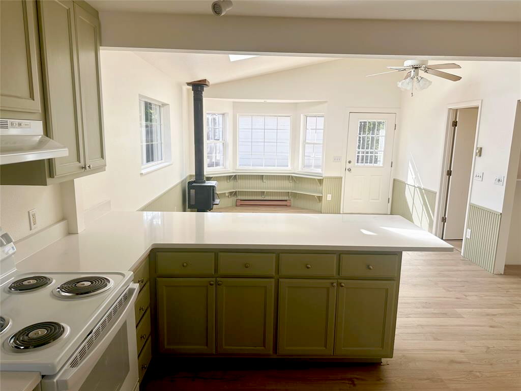 602 3rd Avenue E Property Photo 13