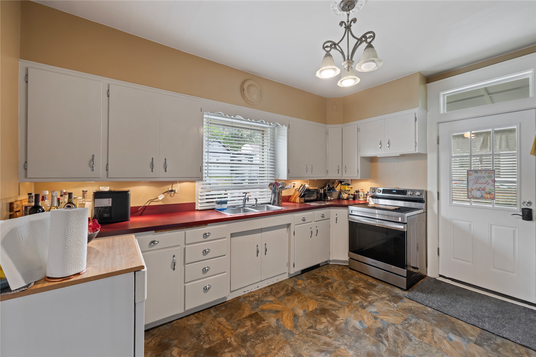 620 Ash Street Property Photo 12