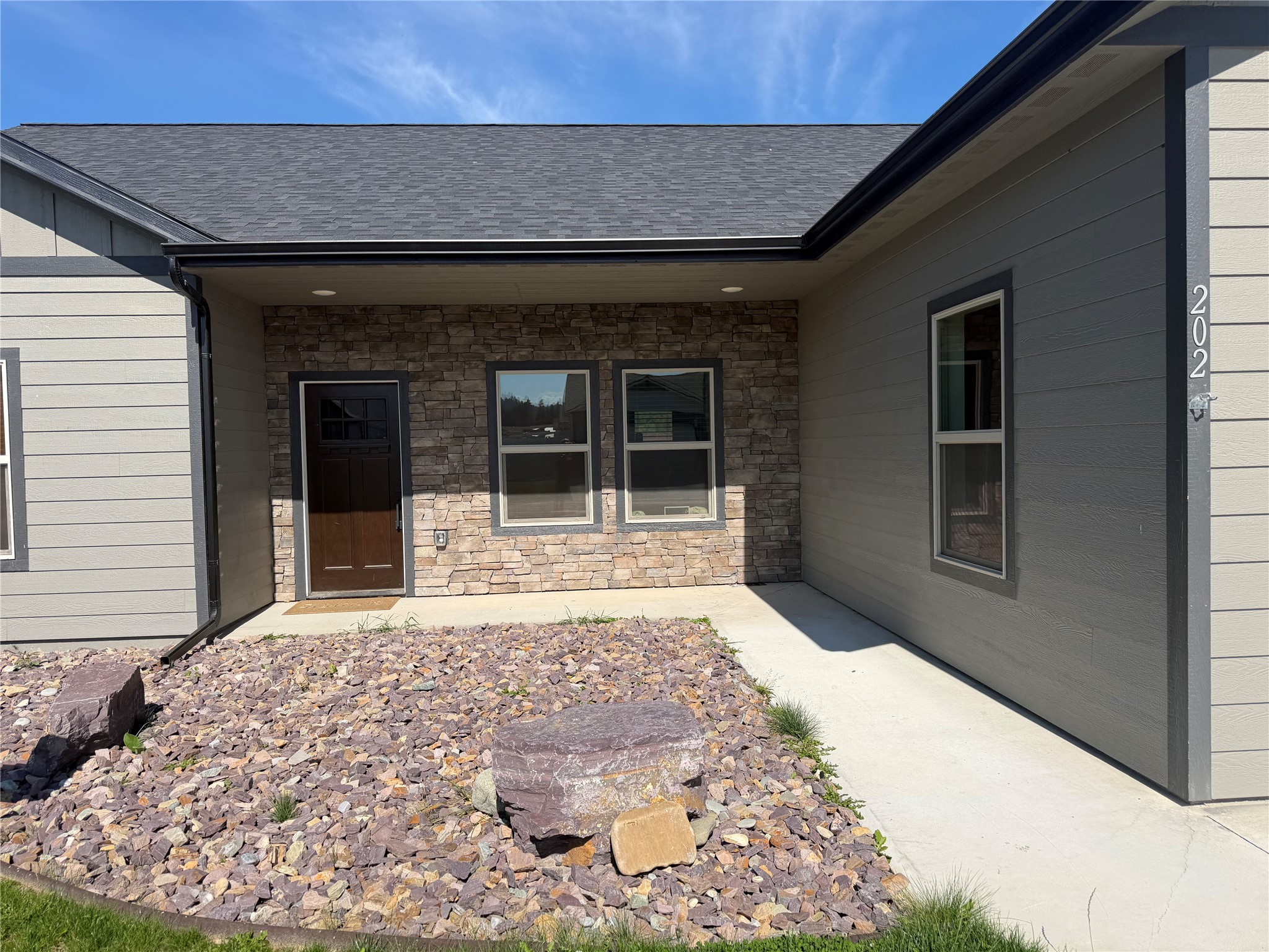 202 Melanie Lane Property Photo 3