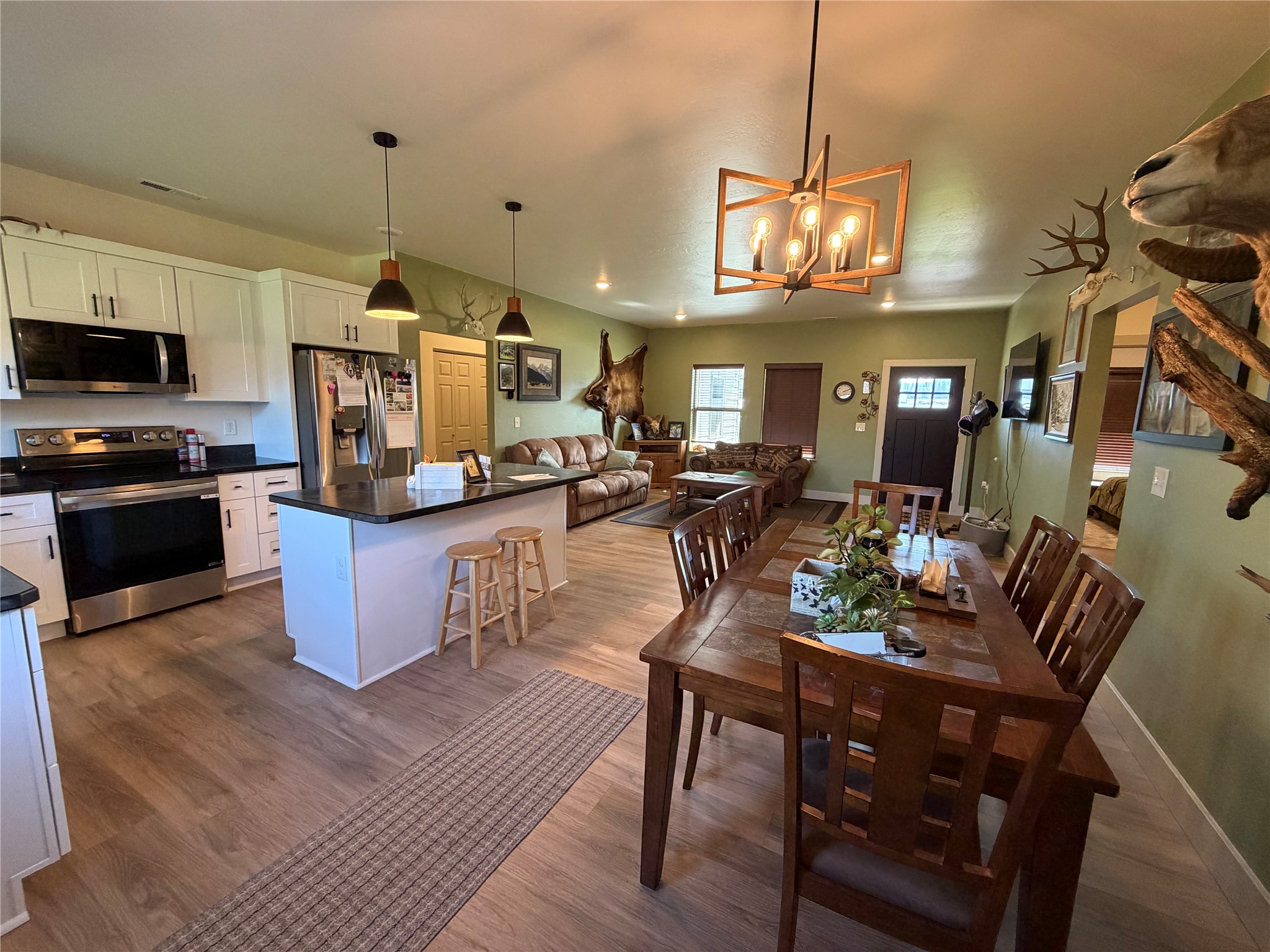 202 Melanie Lane Property Photo 5