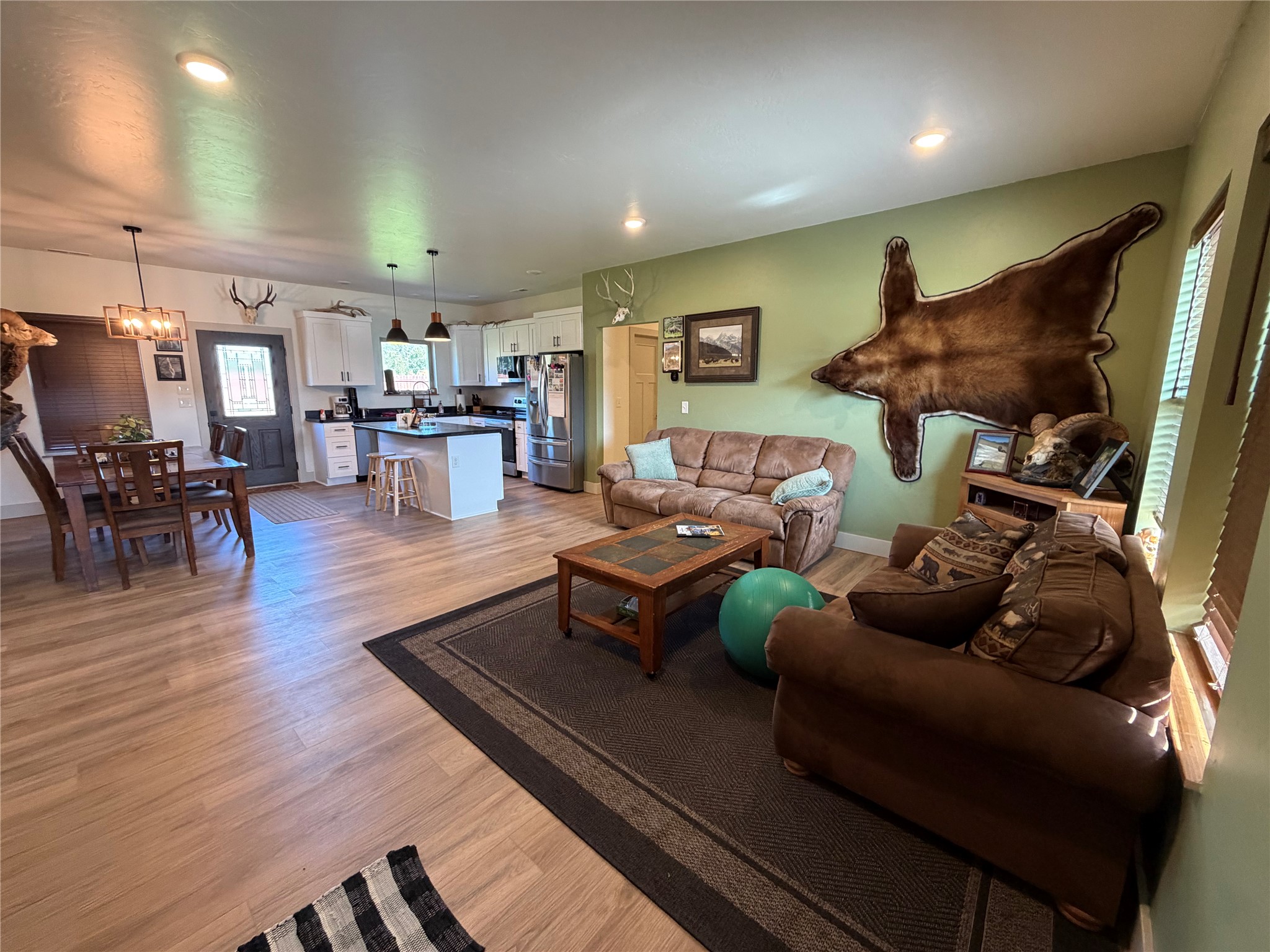 202 Melanie Lane Property Photo 6